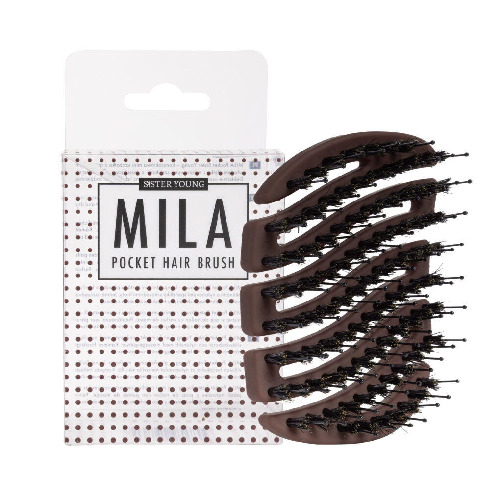 Mini szczotka Sister Young MILA Chocolate Coffee obok opakowania, z widocznym włosiem i szpilkami.